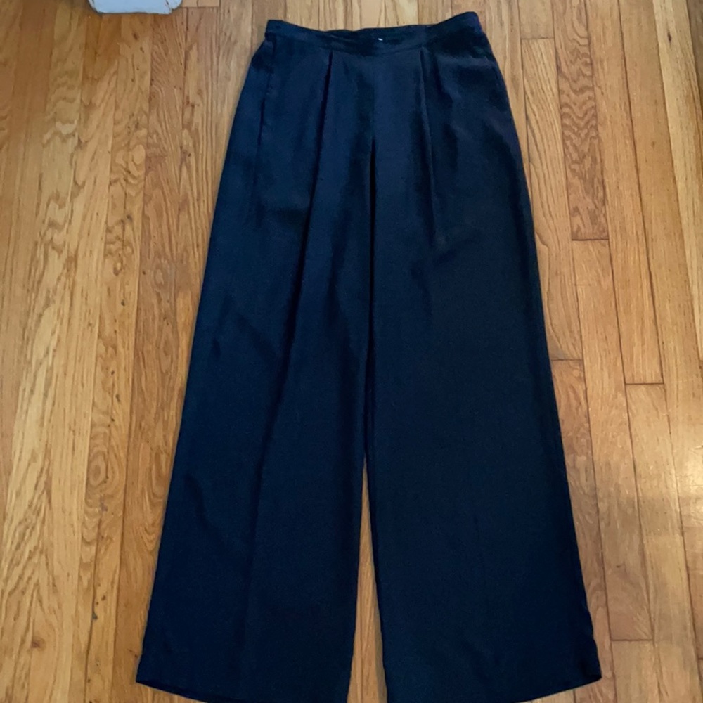 Beautiful PARKER 100 % SILK palazzo pants with pockets